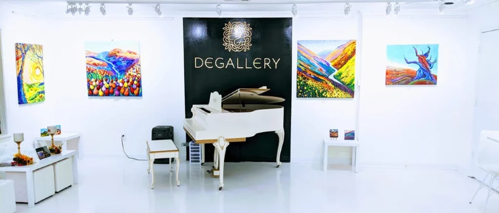 Degallery - International Physical Art Galleries Looking for New Artists