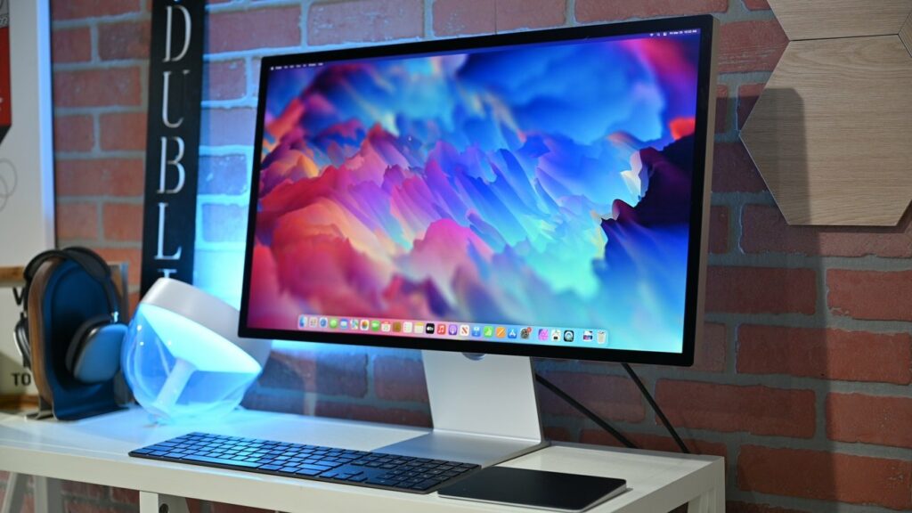 Best Monitors for Graphic Designers | Apple Studio Display 27"