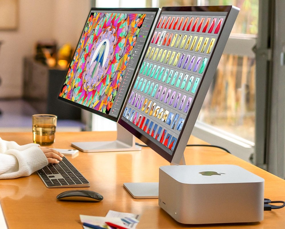 Best Monitors for Graphic Designers | Apple Studio Display 27"